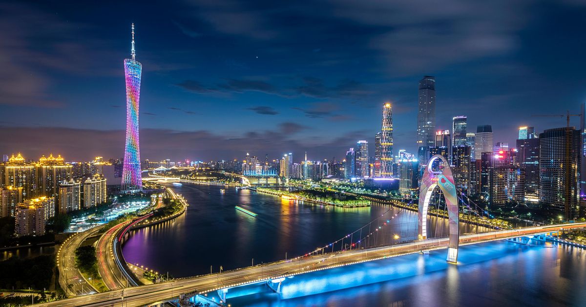 Classic Guangzhou Day Tour with Night Cruise/Canton Tower/Yuexiu Park